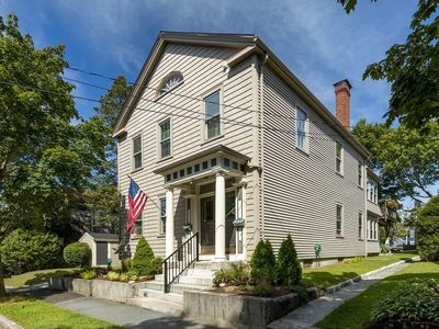 51 William St #2, Fairhaven, MA, 02719