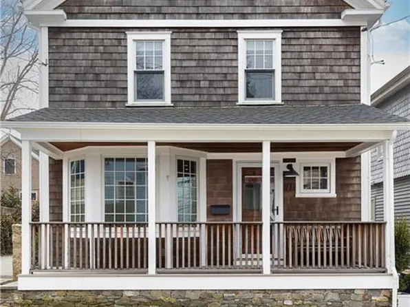 71 Pope St, Newport, RI 02840