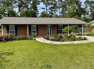 1910 Donna Dr, Deridder, LA 70634