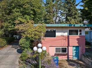 3548 SW Ocean View Dr, Seattle, WA 98146