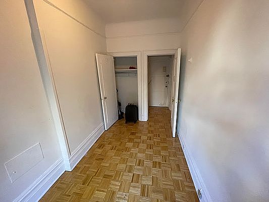 3rd image of 261 W 70th St #4B