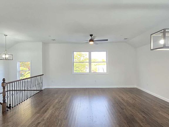 3rd image of 457 Home Ave #2A