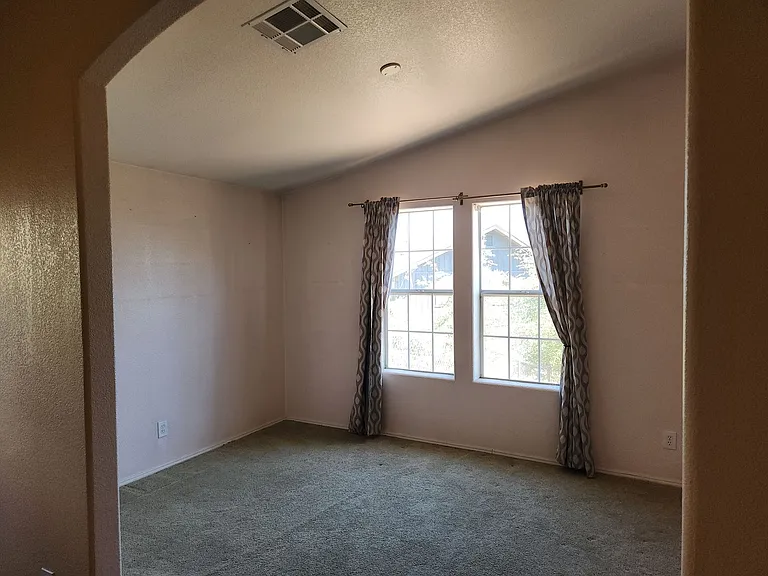 600 N Spruce Cir — Photo 15