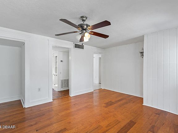 5th image of 826 Daytona Ave