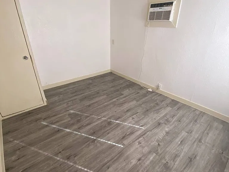 4976 Stanley Ave #50 — Photo 5