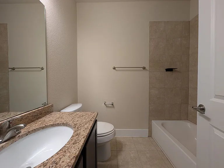 711 Gristmill Dr — Photo 25