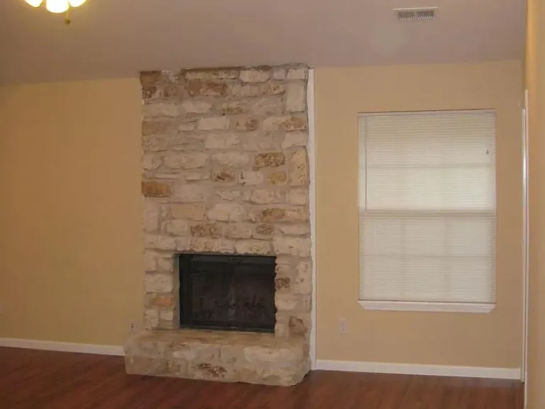 8006 Burley Bnd — Photo 2