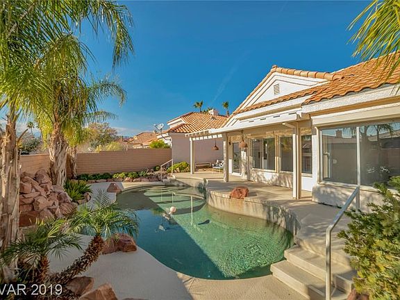 3rd image of 7905 Ben Hogan Dr