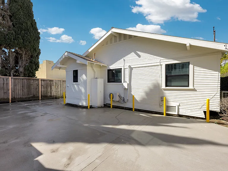 346 Molino Ave — Photo 14