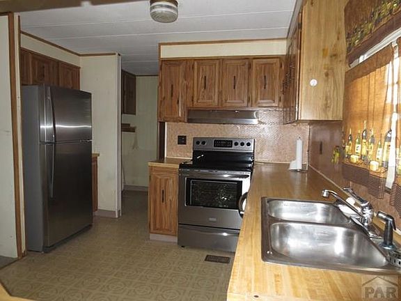 5th image of 2714 Applewood Dr
