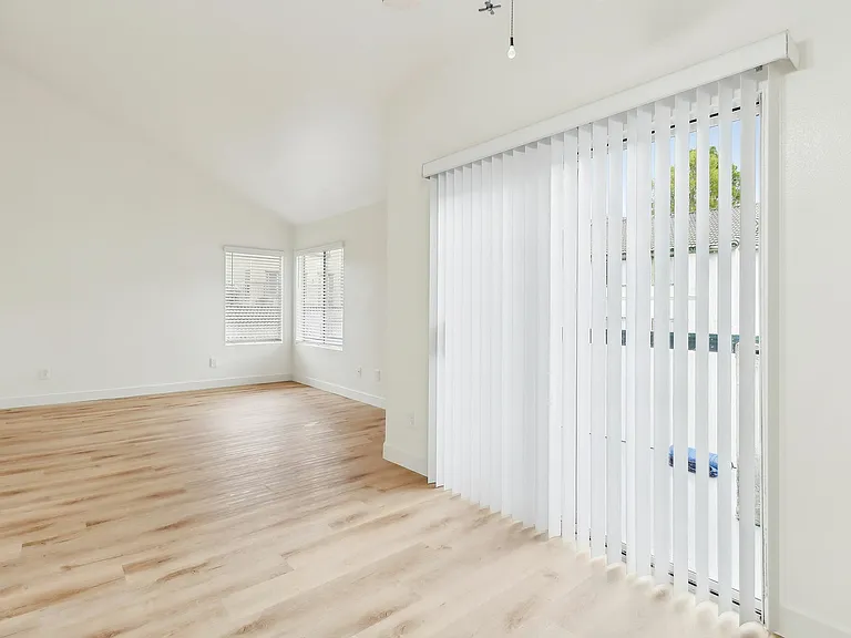 Bella Vista — Photo 16