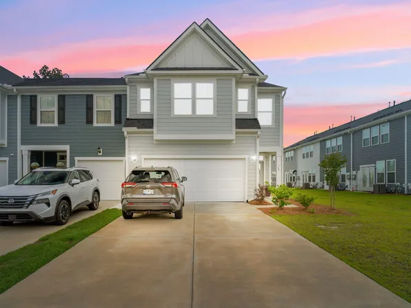 765 Trotters Ln, Moncks Corner, SC 29461