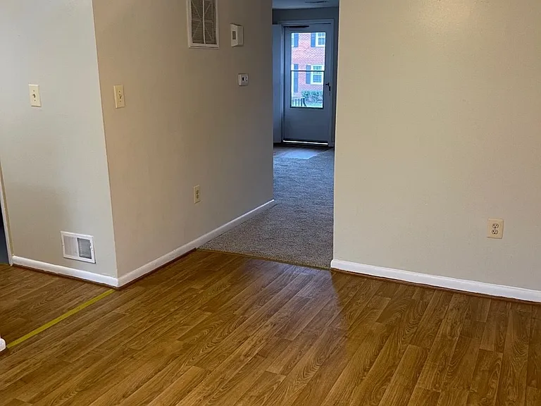 Longview — Photo 175