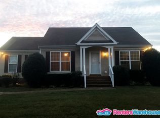 1136 Summerville Cir, Thompsons Station, TN 37179