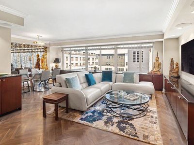 200 E 57th St APT 17G, New York, NY, 10022