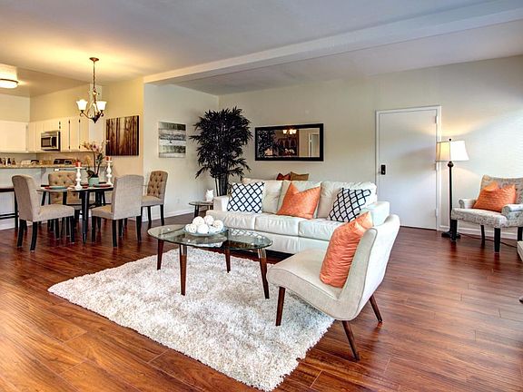5th image of 2140 Santa Cruz Ave APT A105