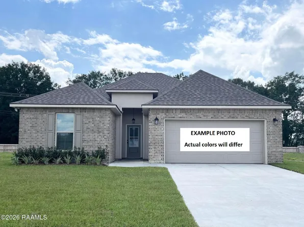 208 Hidden Meadows Dr, Lafayette, LA 70506