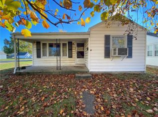 2401 Moultrie Ave, Mattoon, IL 61938