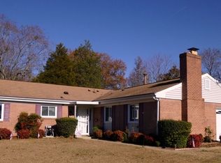 120 Raymond Dr, Hampton, VA 23666