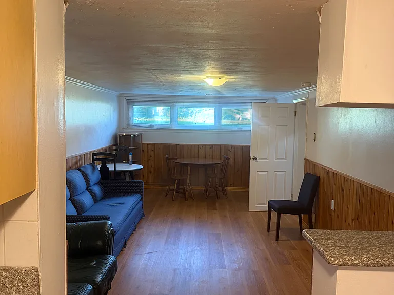 62 Lombardy Cres #BASEMENT — Photo 8