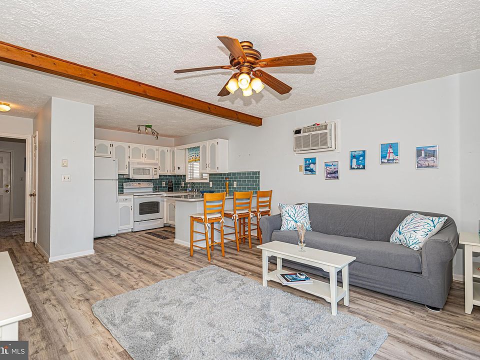 1st image of 14403 Lighthouse Ave Unit 102