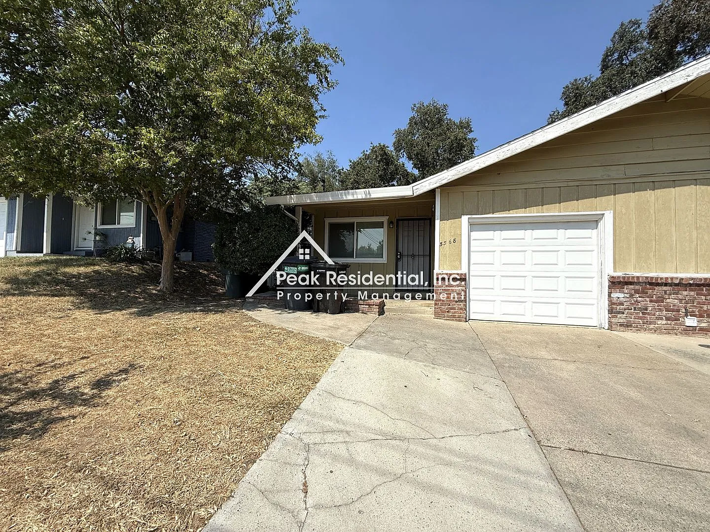 Spacious 3bd/1ba Fair Oaks Duplex near Madison Ave & Dewey Drive — Photo 3