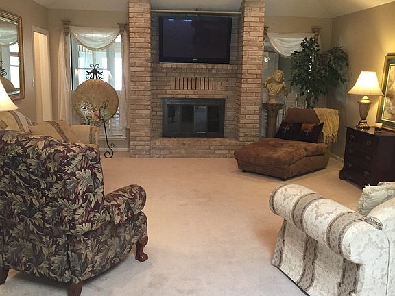 X-Large Main Living Room