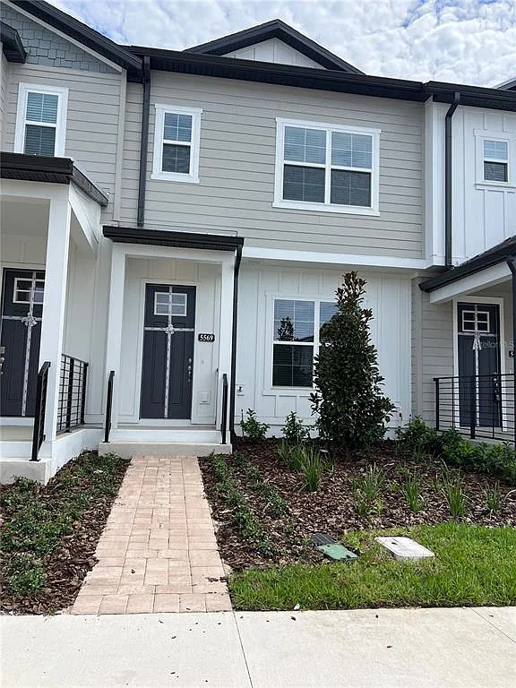 3 bed, 2.5 bath, 1649 sqft, $3,500 — Photo 3