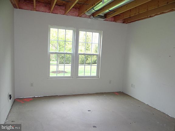 5th image of 400 Larose Dr #400