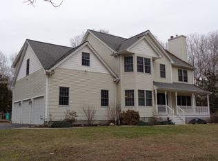 159 Anna Farm Rd E, North Stonington, CT 06359