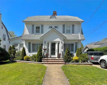 3 Berry Street, Lynbrook, NY, 11563