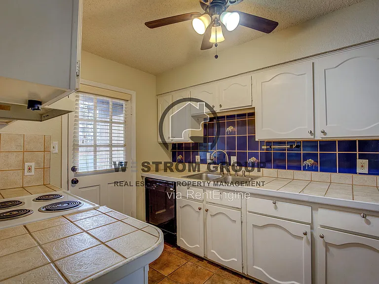 5307 School Hill Cir — Photo 11