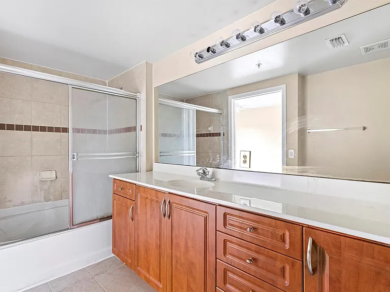 6450 Emerald Dunes Dr #103 — Photo 26