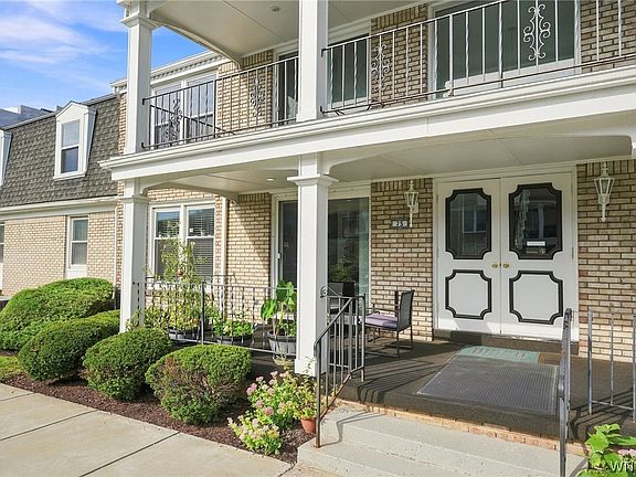 3rd image of 75 Henel Ave APT 3