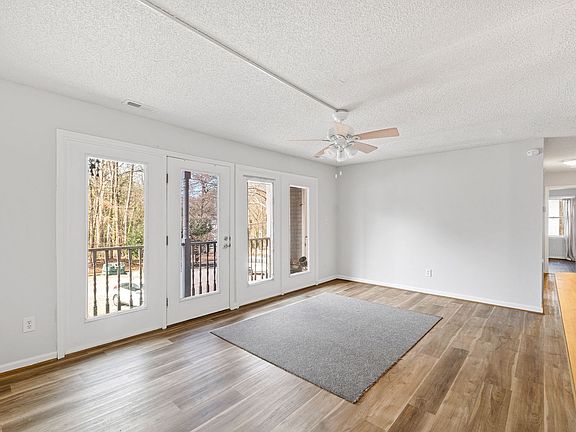 5th image of 1320 Park Glen Dr APT 203