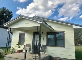 1311 E Stoddard St, Dexter, MO 63841