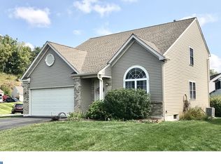 1 Elk Ln, Shillington, PA 19607