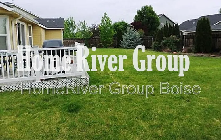 378 E Washakie St — Photo 14
