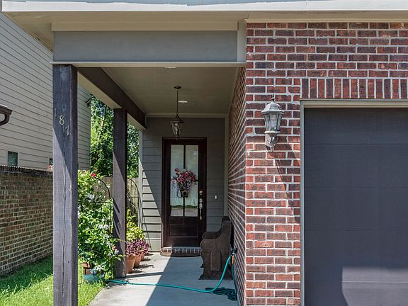 4th image of 187 Emerite Dr