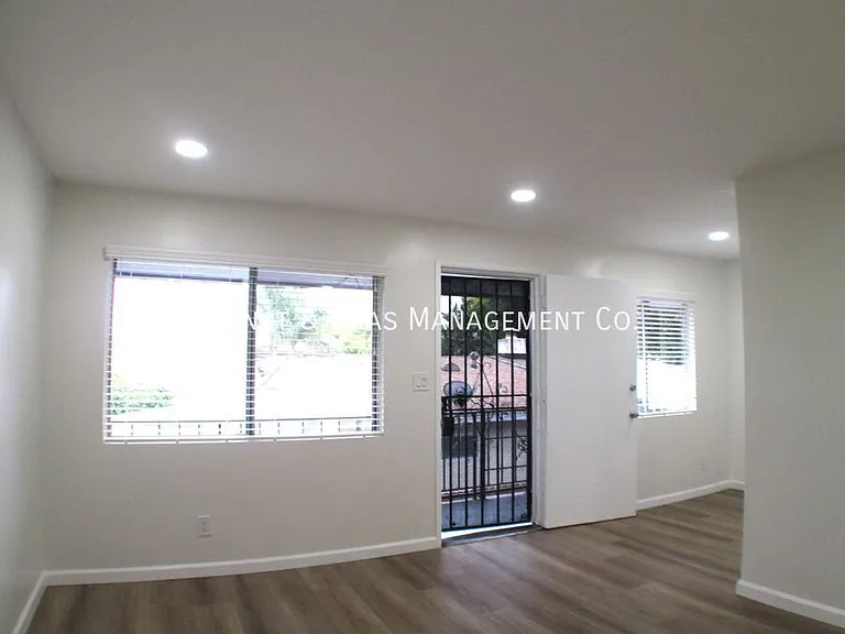 2223 E Spaulding St #7 — Photo 6