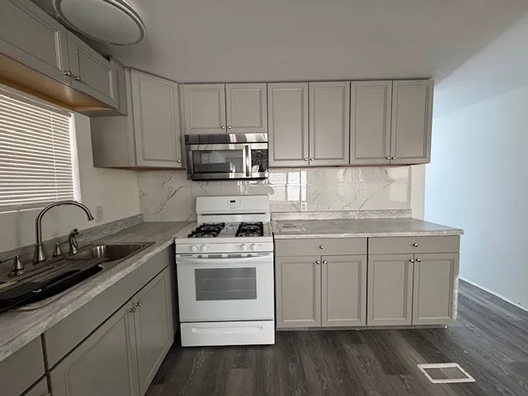 339 Thunderbird Ln — Photo 9