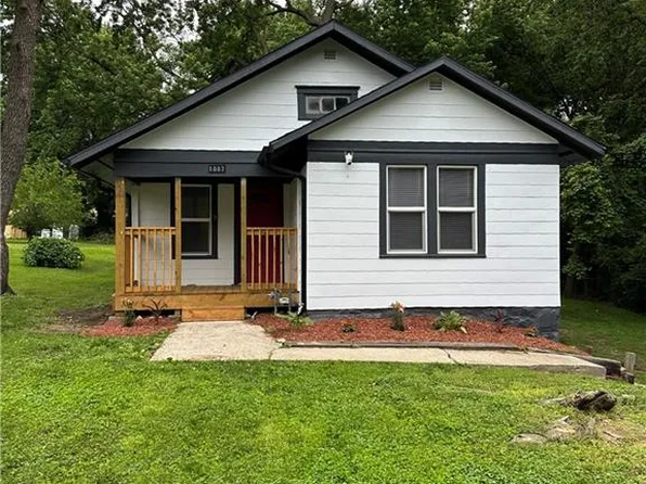 1007 S Crisp Ave, Independence, MO 64054