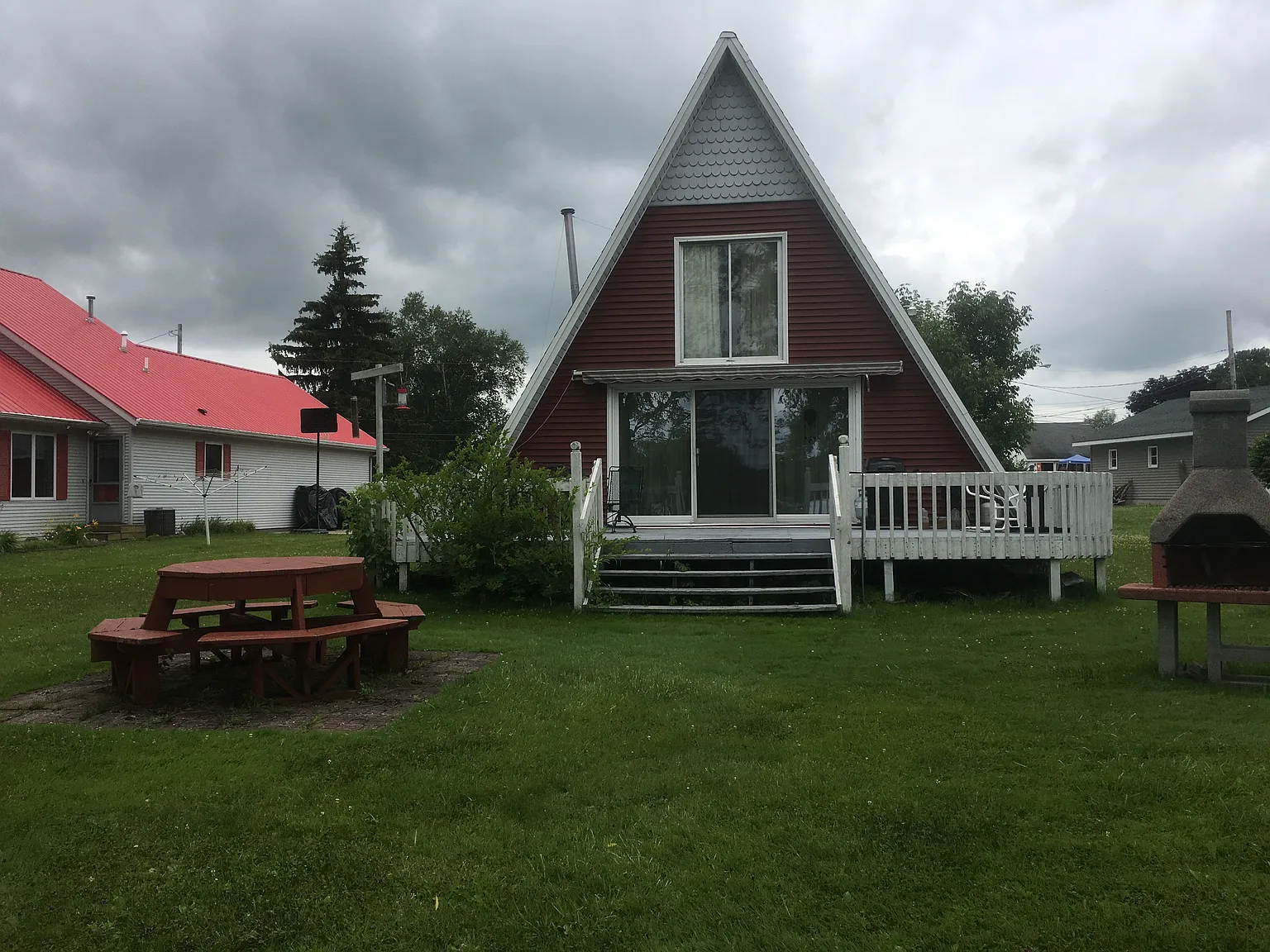 260 Rasmussen Dr photo 1