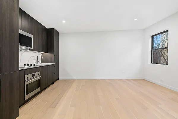 Rented by Fountain Realty Group | media 4