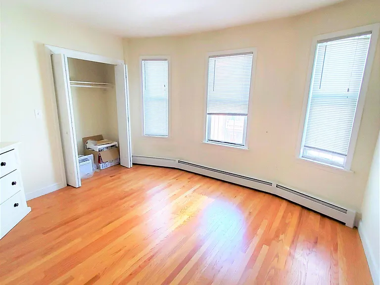 389 Columbia St #2 — Photo 15