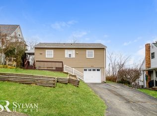 1869 Montour St, Coraopolis, PA