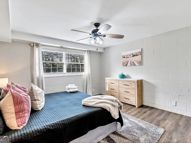 2480 Powers Ferry Dr SE — Photo 18