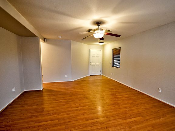 5th image of 44136 W McCord Dr