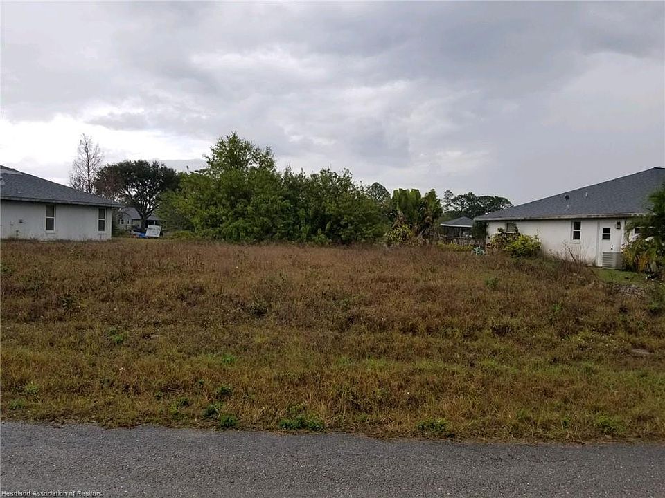 1st image of 820 Lake Betty Dr