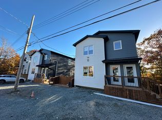 13 Hilchie Rd #1, Halifax, NS B3A 1T5